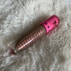 Jeffree Star matte lipstick
